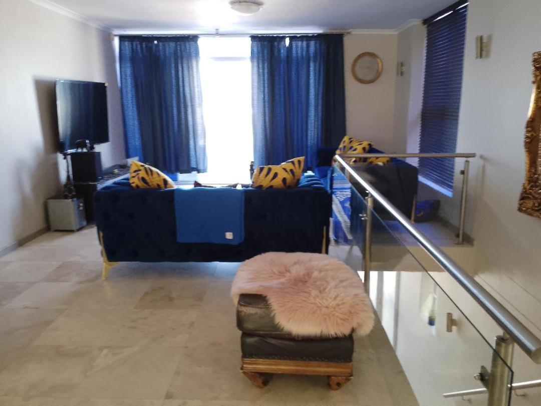 Zked Luxury Ct01 Homestay Cape Town